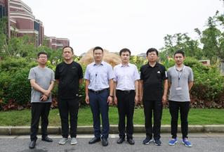 濮阳市政府办公室副主任闫兆敏一...